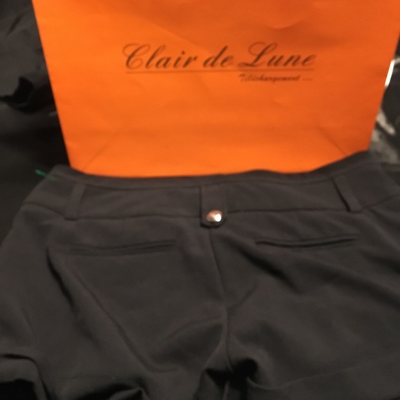 Shorts - Picture 6 of 8